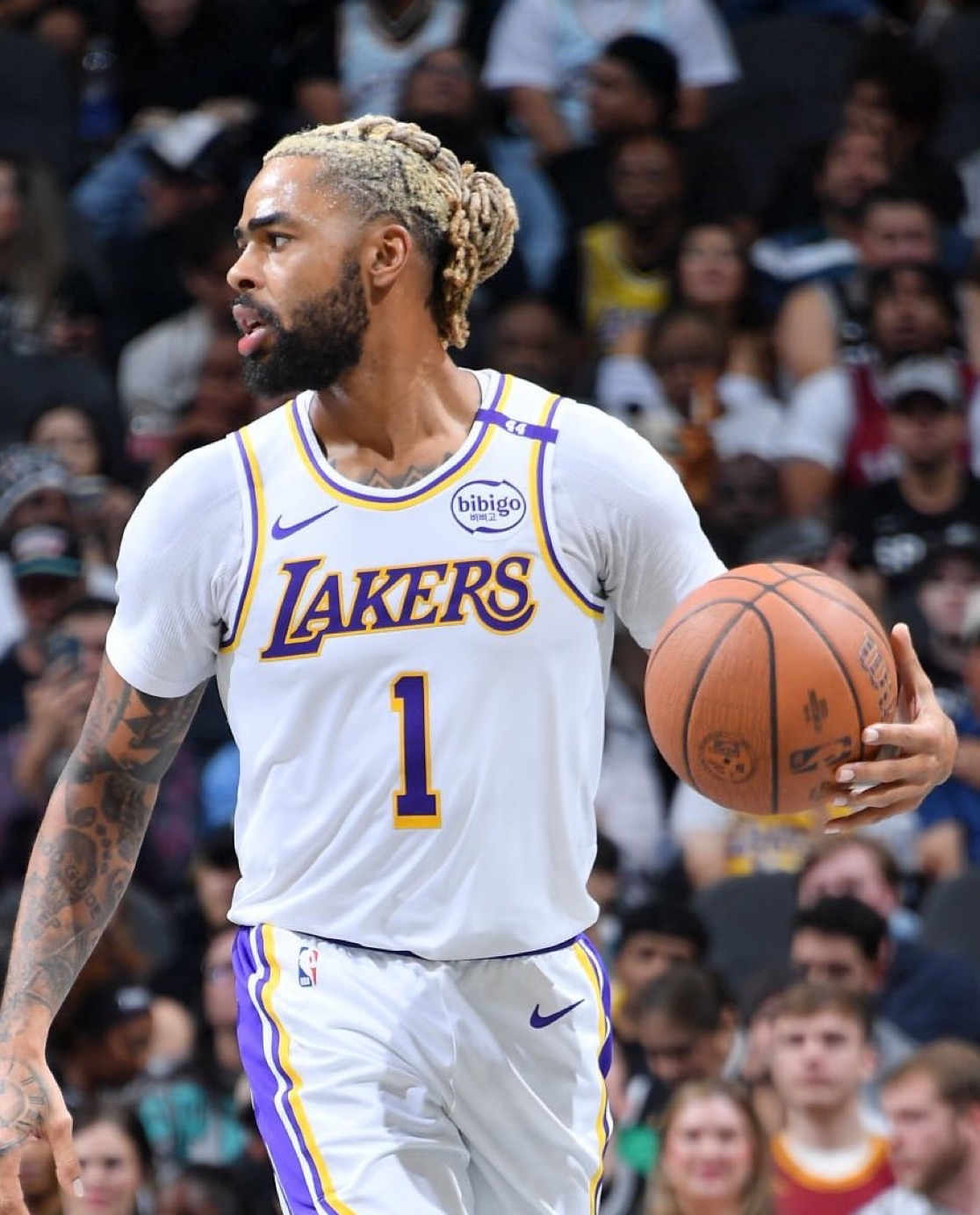 关于TheShy迎来十赛季出色发挥，德国队观众热烈欢呼！的信息